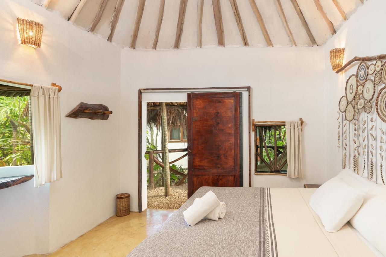 Yaxchen Tulum Cabanas & Cenote Bagian luar foto
